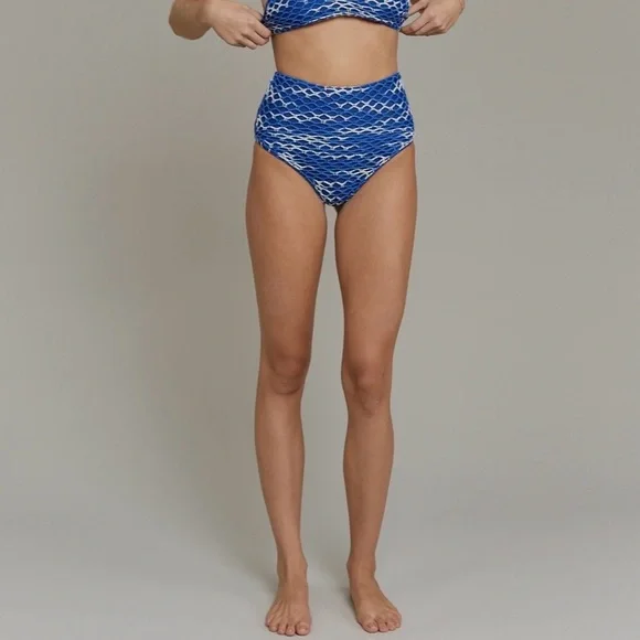 ACACIA Set in Black Crochet - Picture 4 of 7